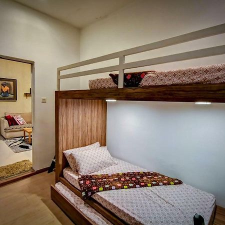 Ria Homestay Johor Bahru Bagian luar foto