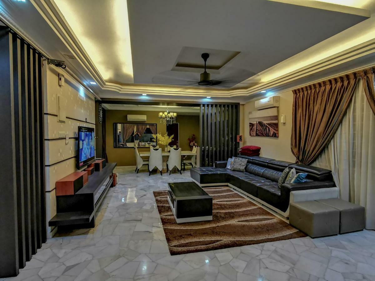 Ria Homestay Johor Bahru Bagian luar foto